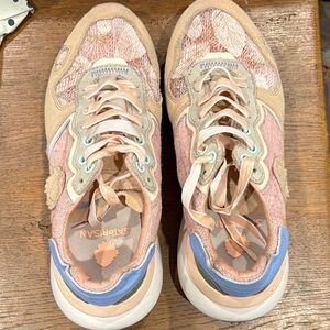 Stylish Pink and Tan Sneakers by Starshans